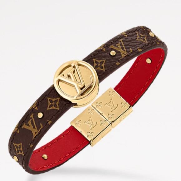 Authentic Louis Vuitton reversible leather monogram bracelet.Purchased in Paris - Picture 6 of 6